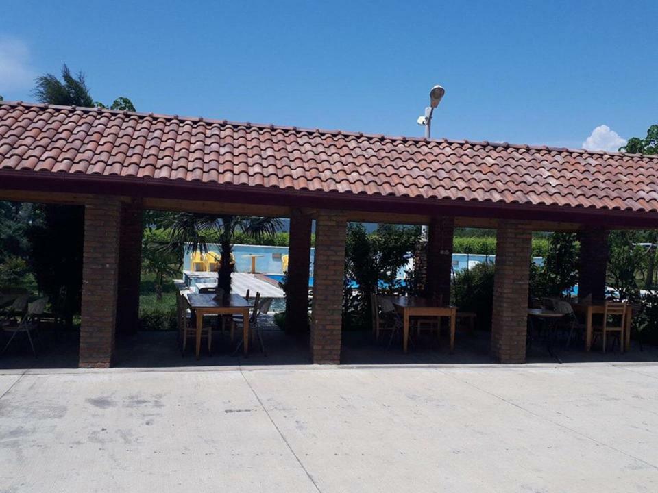 Shaloshvili'S Cellar Hotel Shilda Exterior foto
